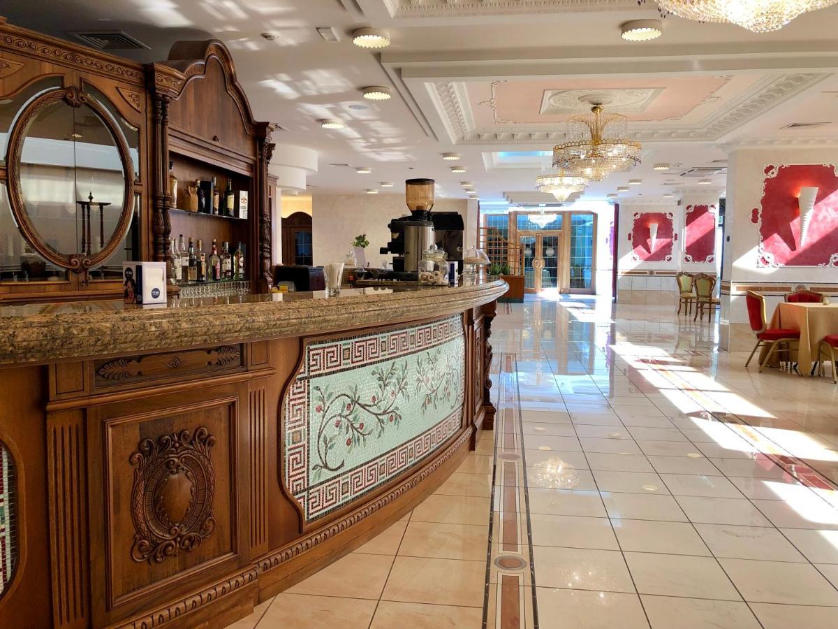 San Giovanni Rotondo Palace - Alihotels Extérieur photo
