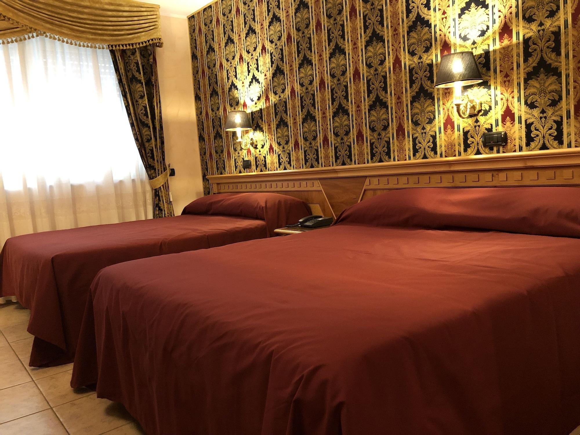 San Giovanni Rotondo Palace - Alihotels Extérieur photo