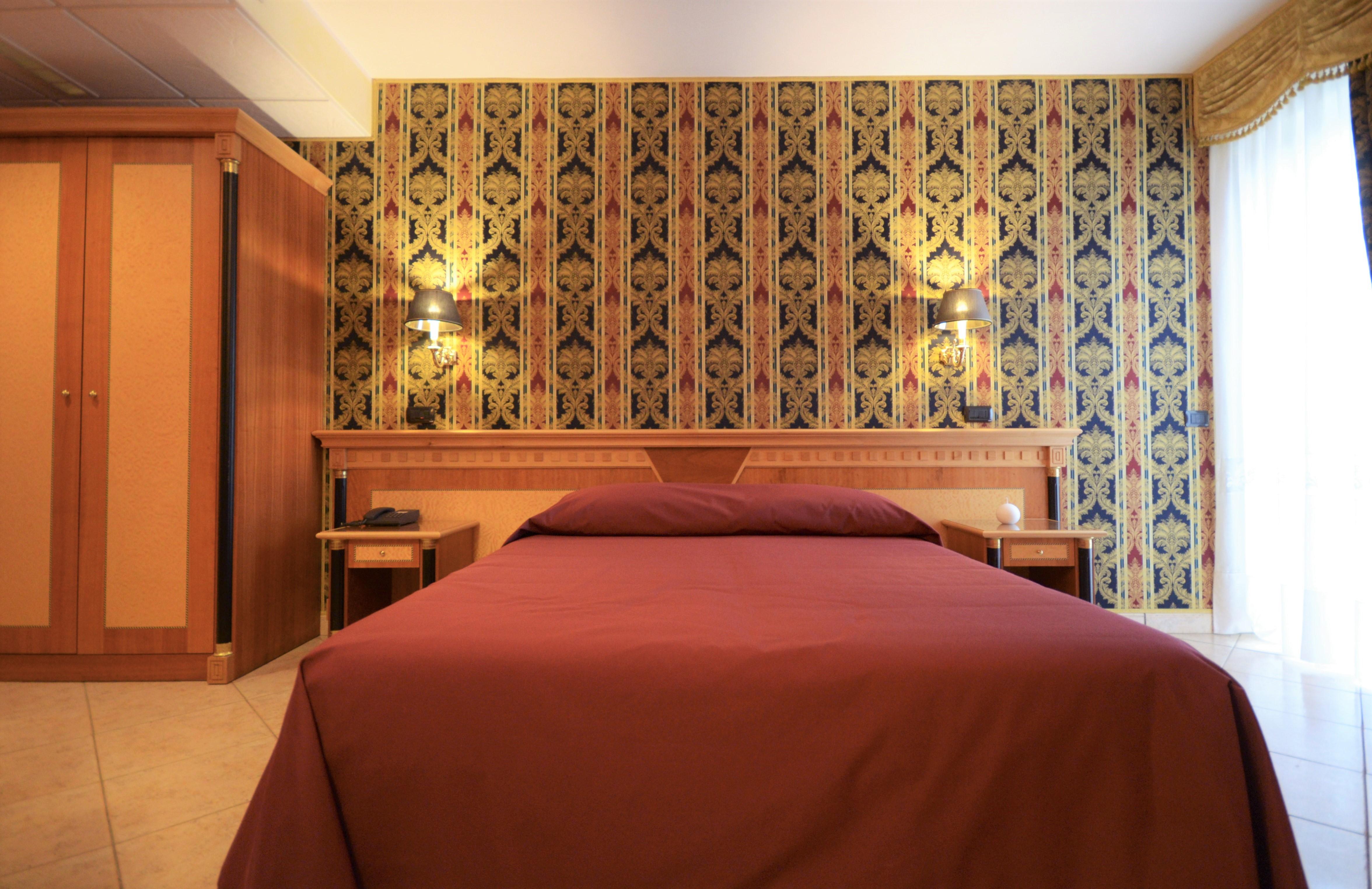 San Giovanni Rotondo Palace - Alihotels Extérieur photo