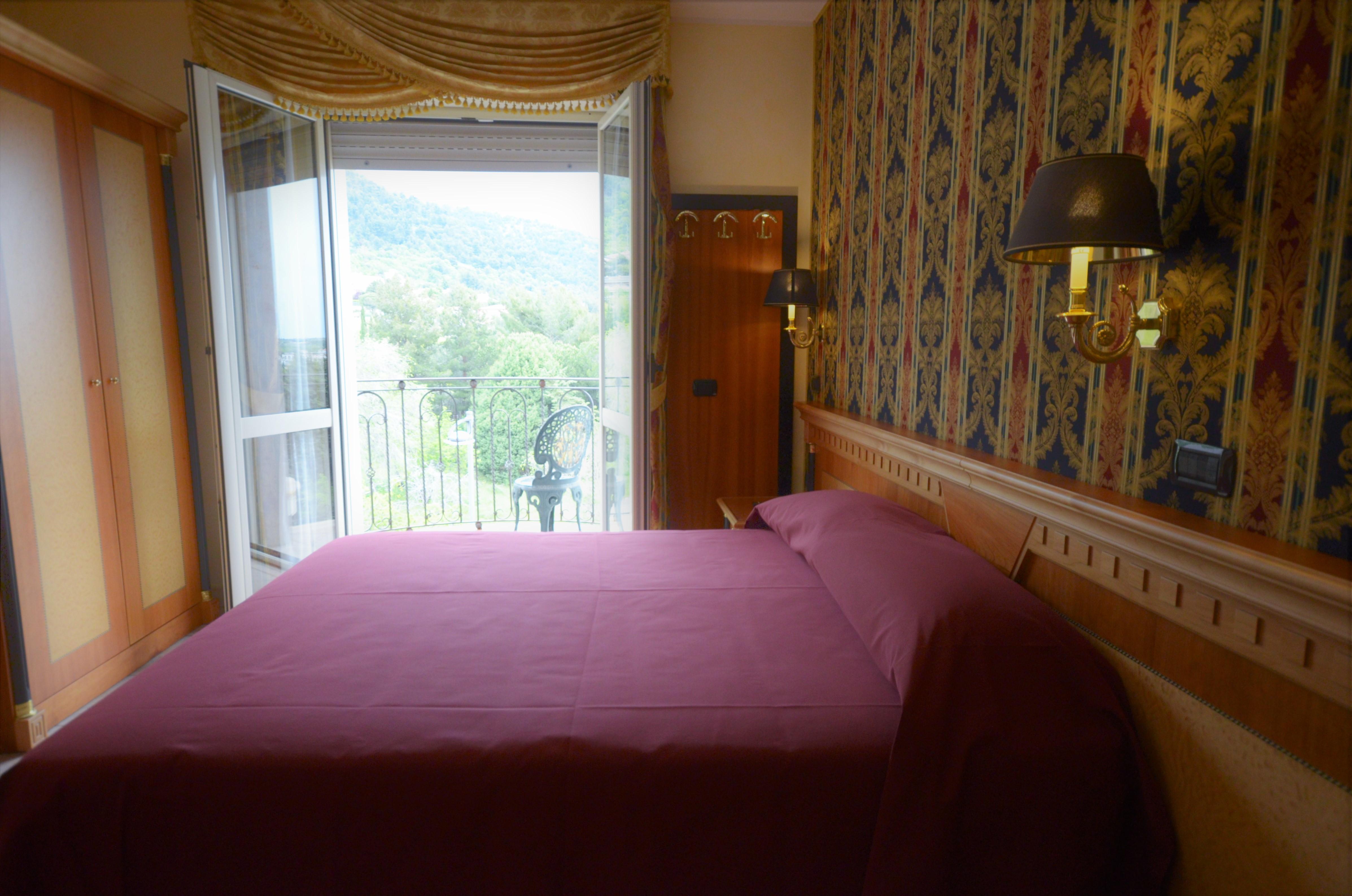San Giovanni Rotondo Palace - Alihotels Extérieur photo