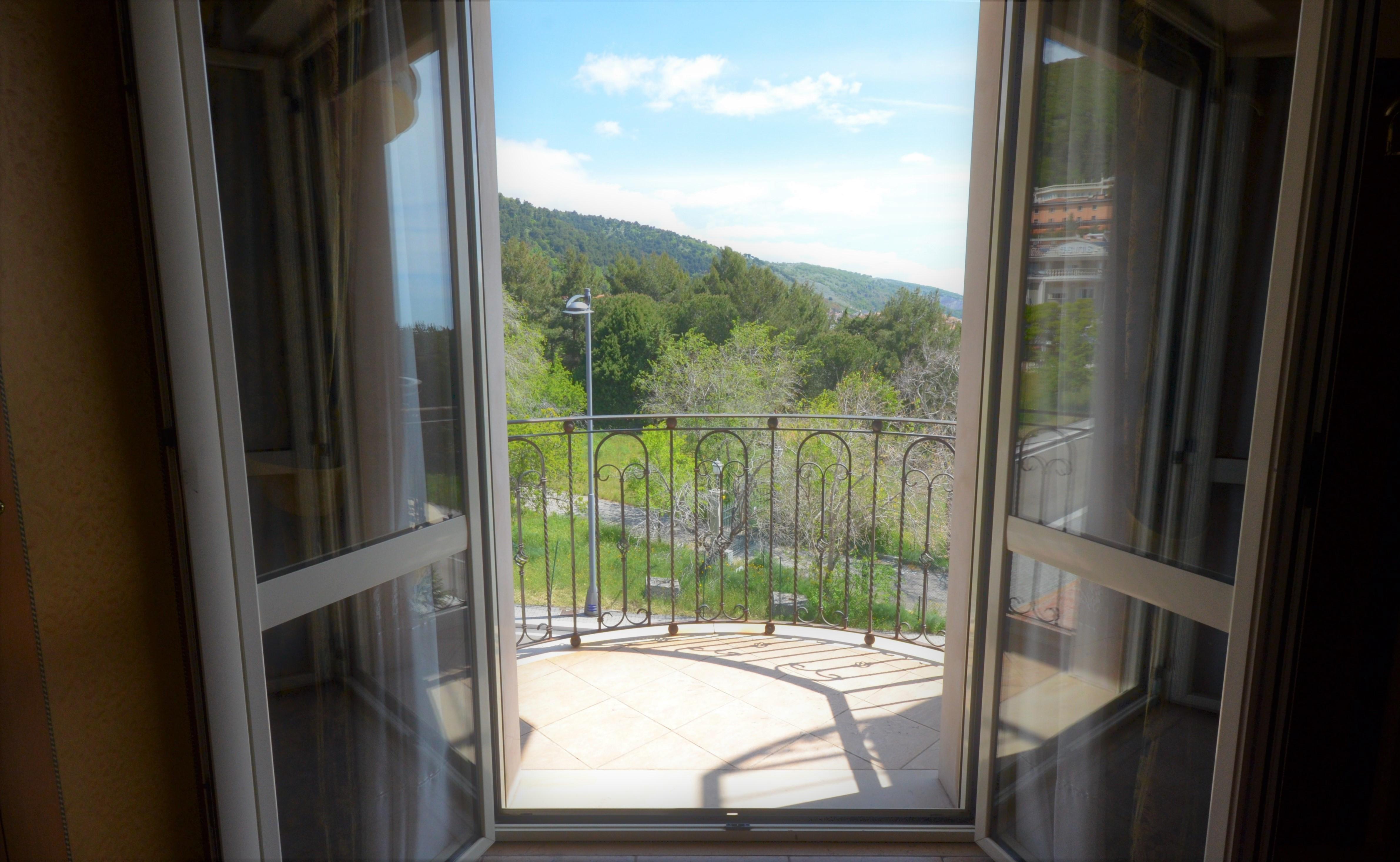 San Giovanni Rotondo Palace - Alihotels Extérieur photo