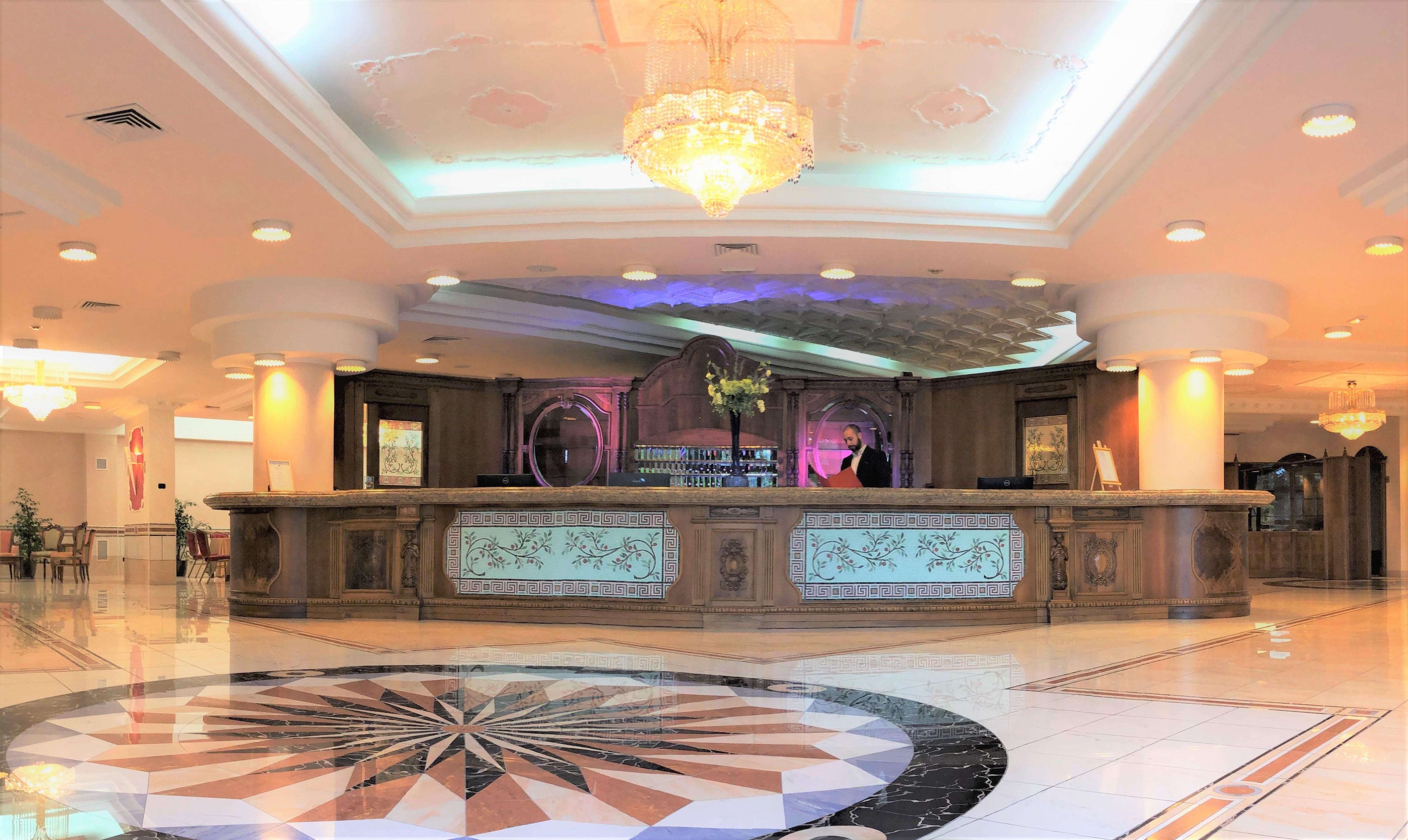 San Giovanni Rotondo Palace - Alihotels Extérieur photo
