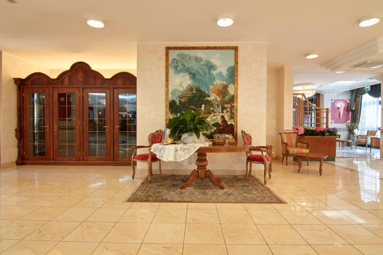 San Giovanni Rotondo Palace - Alihotels Extérieur photo