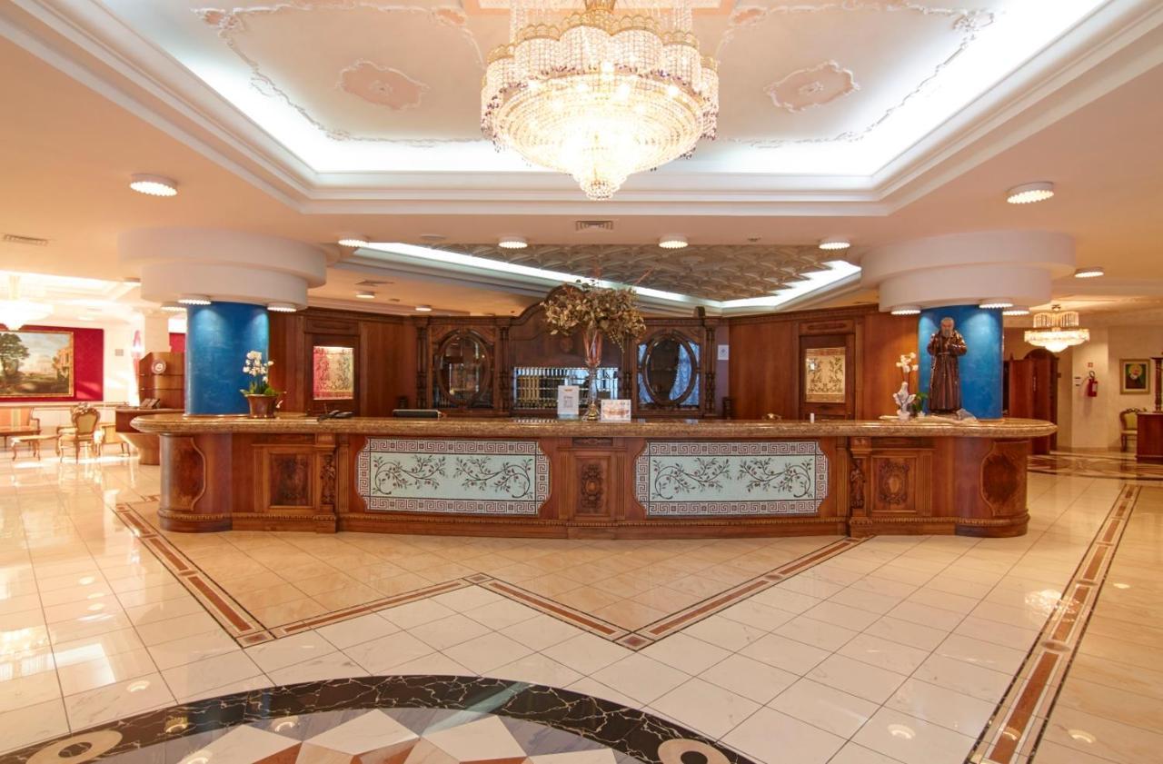 San Giovanni Rotondo Palace - Alihotels Extérieur photo